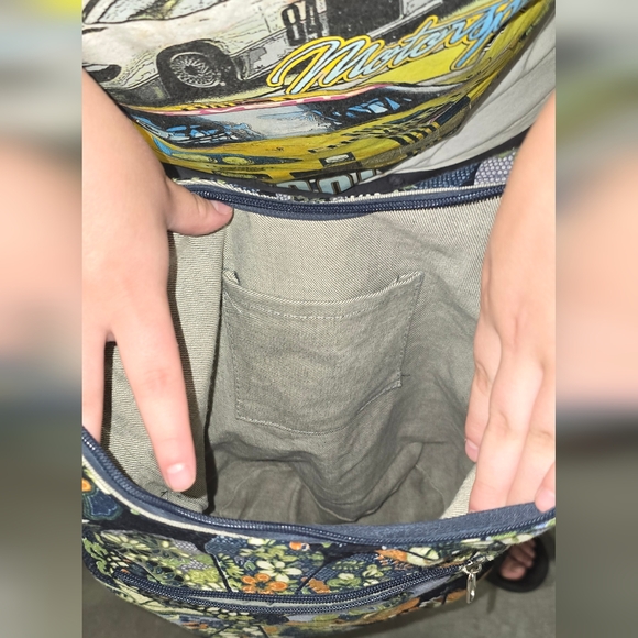 Hobo Bag ~ Long Handle & lots of room for all your things! - Picture 2 of 7